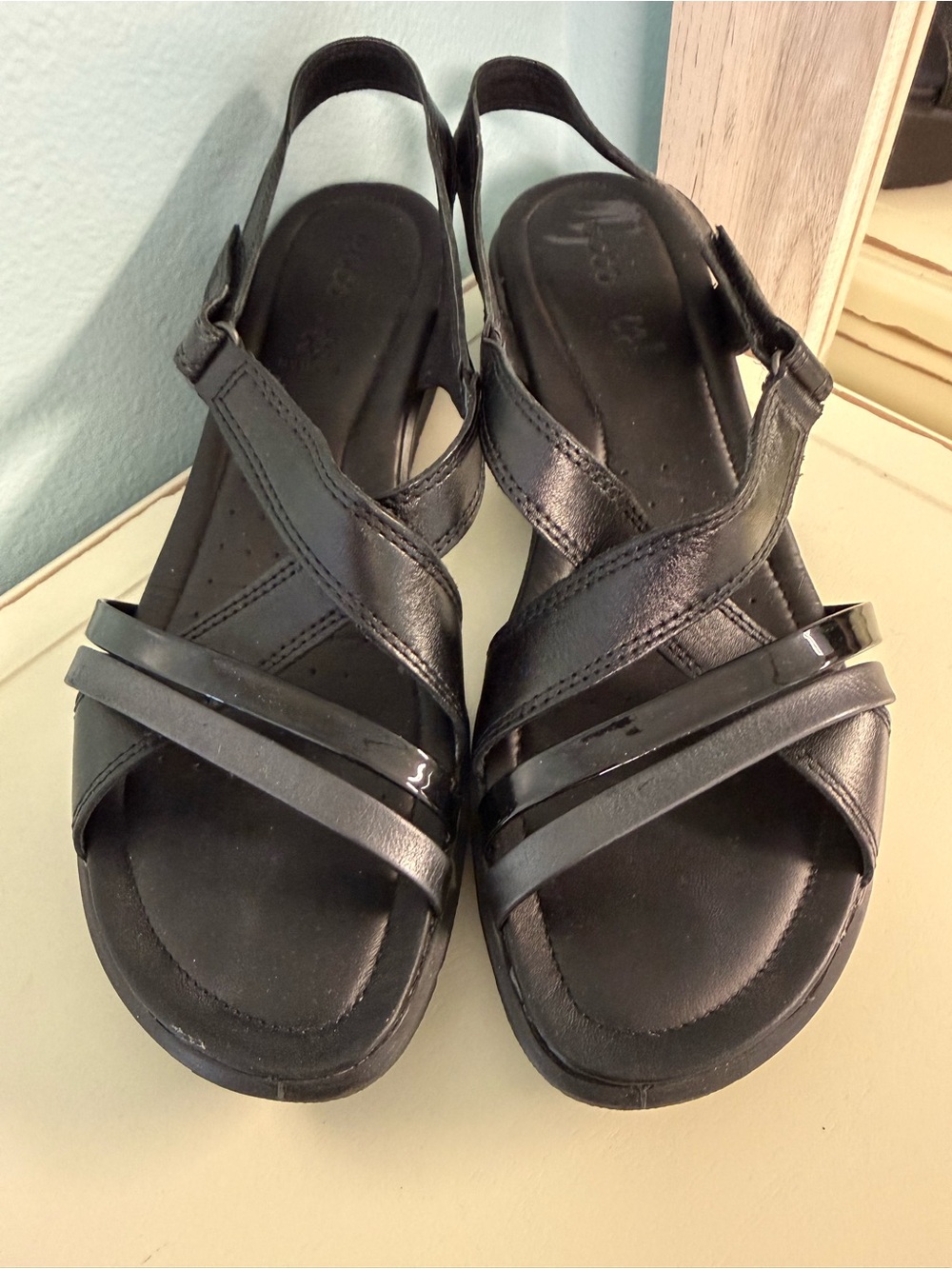 ECCO Black Leather Comfort Sandals Adjustable Velcro Slingback size 11